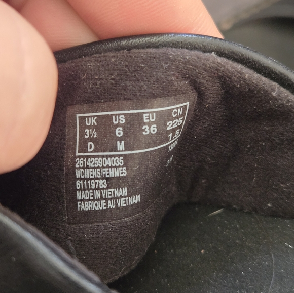 Clarks Sandals Womens Sz 6M Crossover Straps Slides Slip On Shoes  Black. - Picture 8 of 8